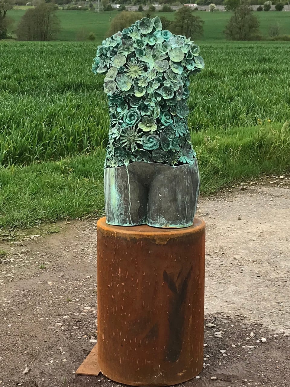 A stolen kizz by Andrew Baldwin, Bronze sculpture, 2024