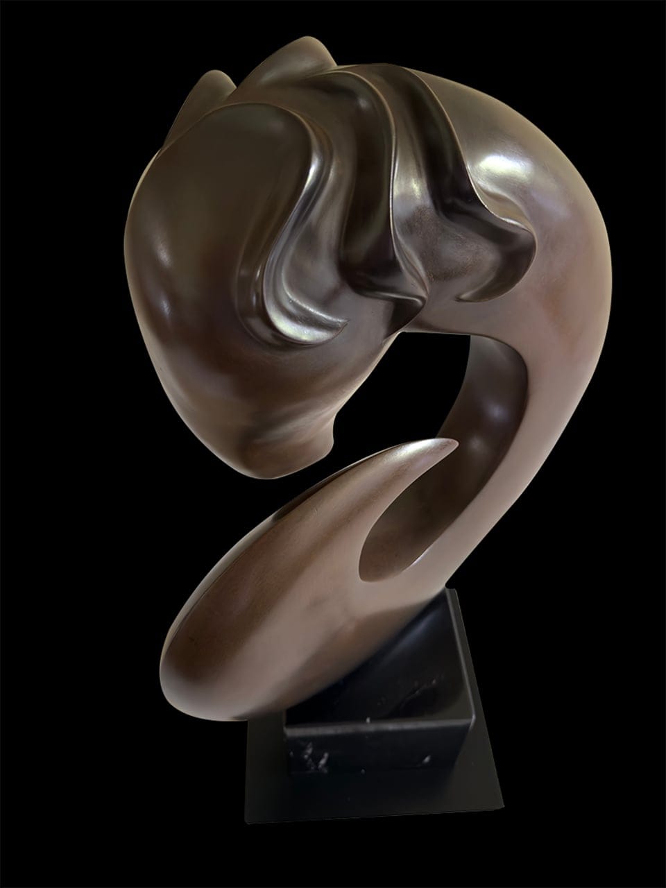 NOBLEZA – NOBILITY by Luz Mari, Mixed media sculpture, 2024