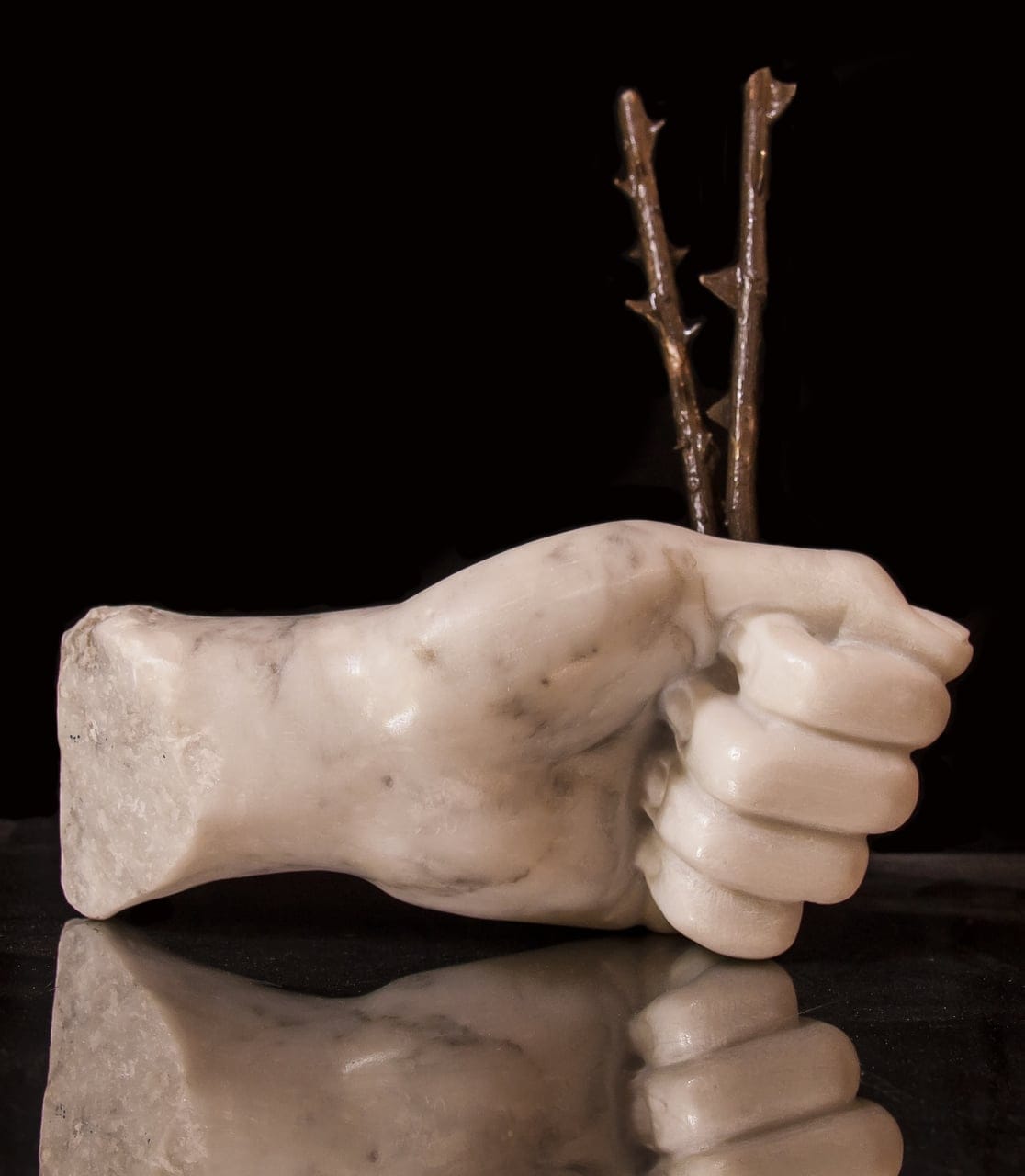 Holding roses by Marika Ricchi, Mixed media sculpture, 2025